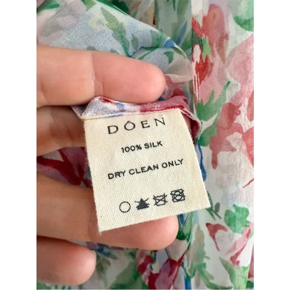 Doen Silk Solange Top in Tulip Grove - Picture 7 of 8